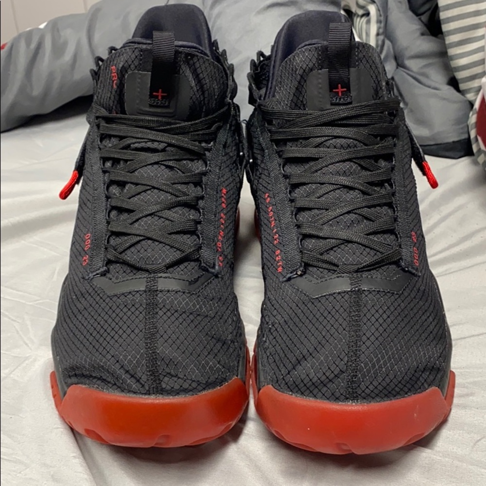 Jordan Proto-Max 720 (Black/University Red)